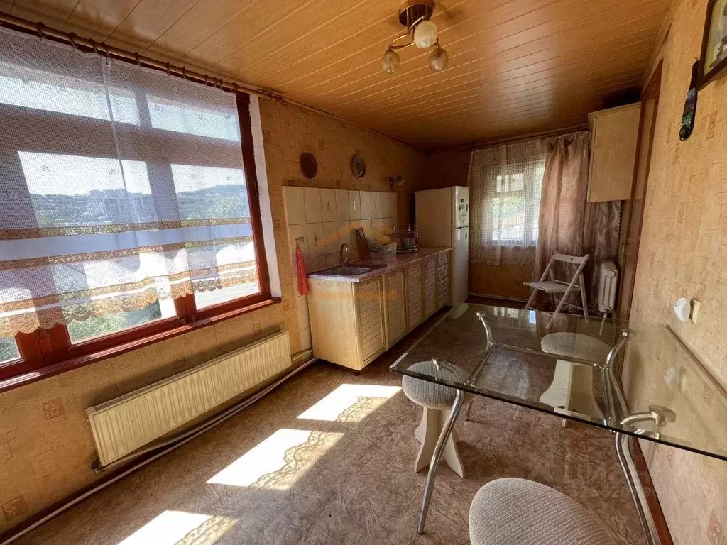 2-к кв. Крым, Ялта ул. Кирова, 115 (85.0 м) - Фото 2