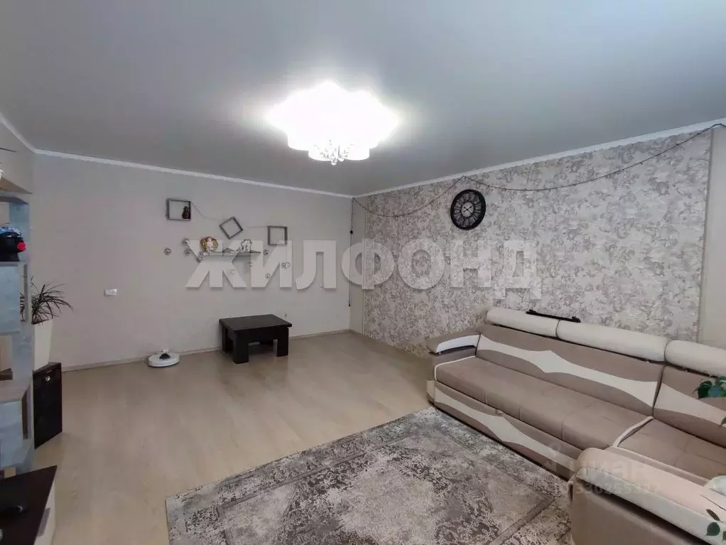 2-к кв. Новосибирская область, Новосибирск ул. Александра Чистякова, 8 ... - Фото 2