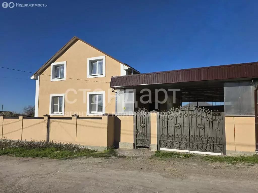 Дом в Ессентукская, Эскадронная улица (253 м) - Фото 1