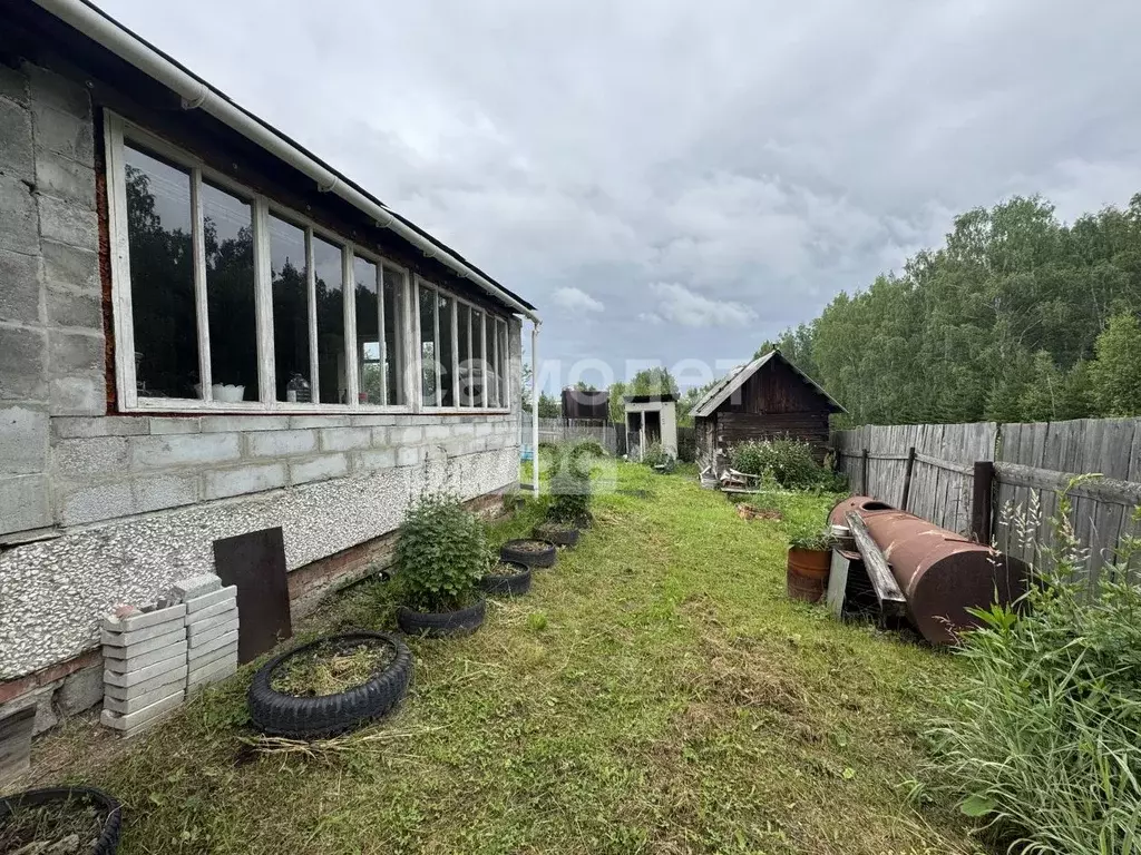 Дом в Свердловская область, Артемовский ул. Толстого (48 м) - Фото 1