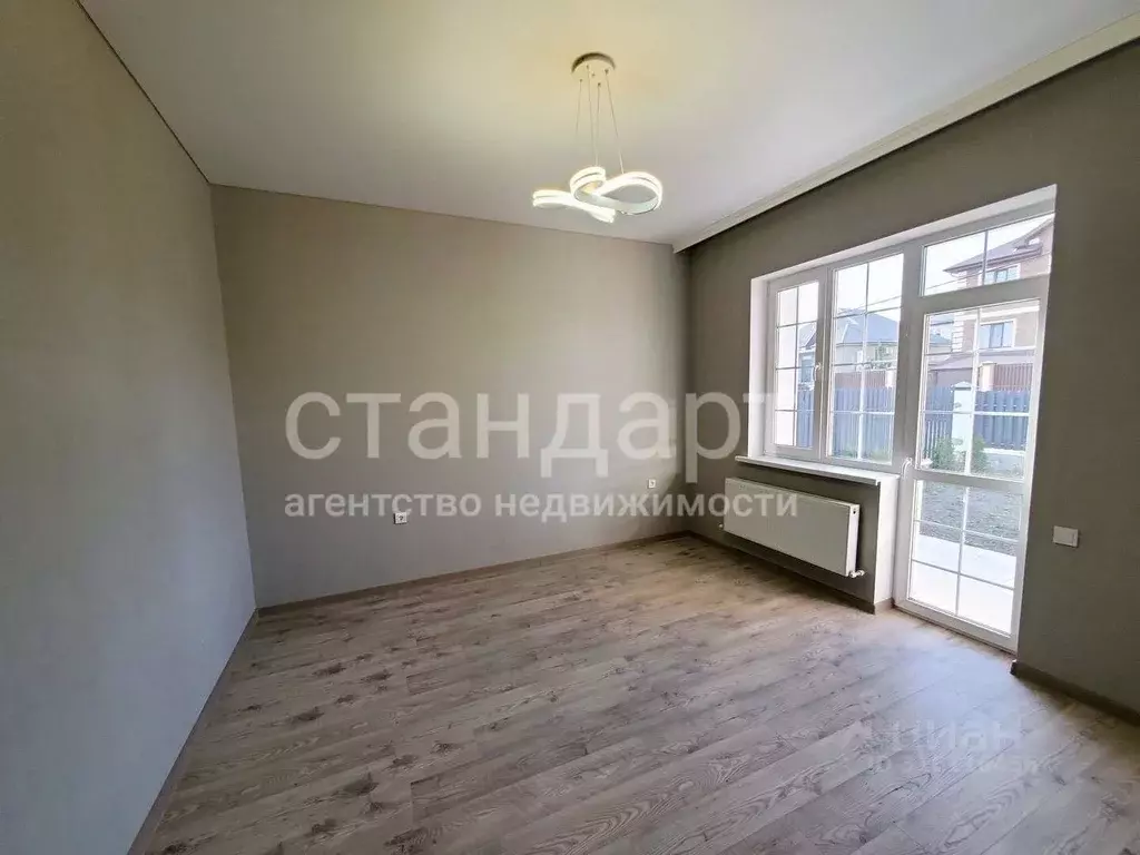 Дом в Ставропольский край, Ессентуки Атаманская ул. (224 м) - Фото 1