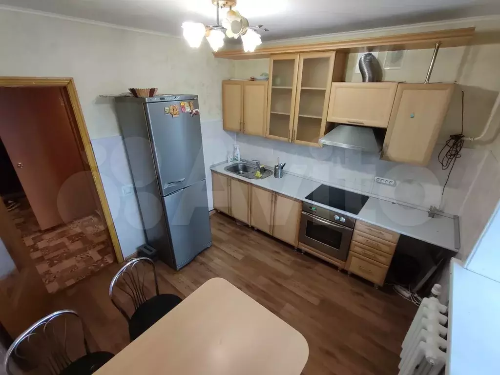 2-к. квартира, 60 м, 2/9 эт. - Фото 0