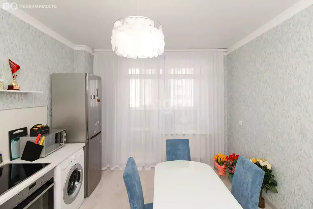 2-комнатная квартира: Тюмень, Таврическая улица, 9к4 (63.5 м) - Фото 1