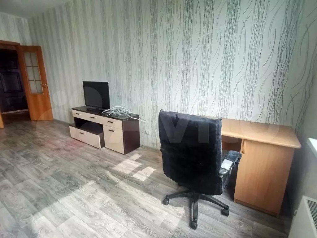 1-к. квартира, 40 м, 10/18 эт. - Фото 1