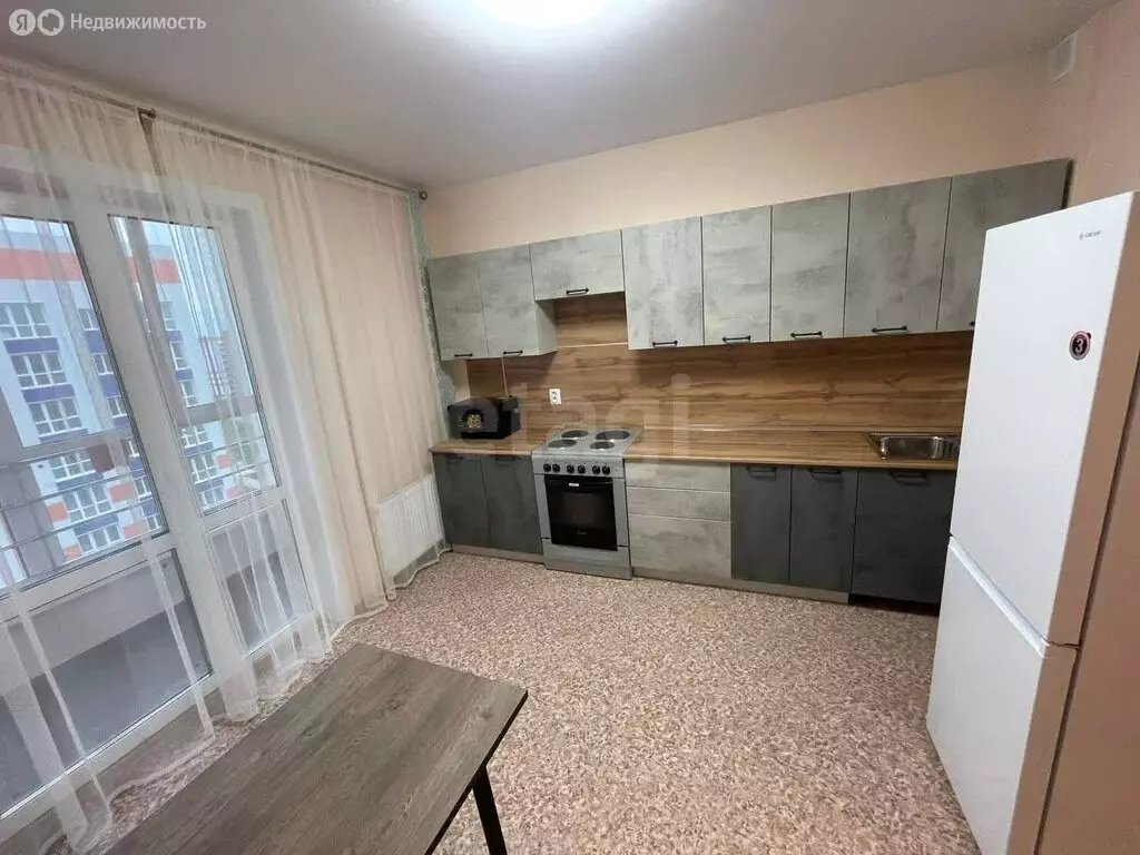 1-комнатная квартира: село Троицкое, улица Матросова, 15к13 (45.1 м) - Фото 2