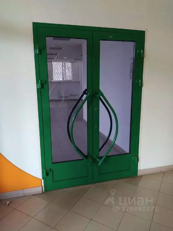 Офис в Нижегородская область, Нижний Новгород ул. Родионова, 23 (151 ... - Фото 1