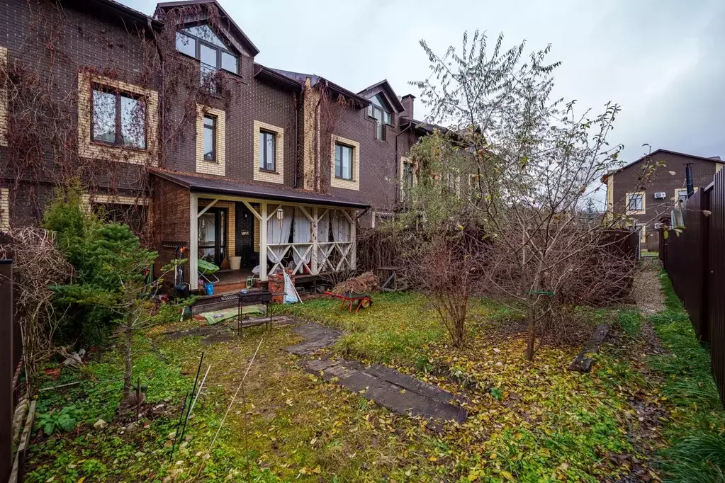 Таунхаус в Московская область, Домодедово городской округ, д. Красное ... - Фото 1