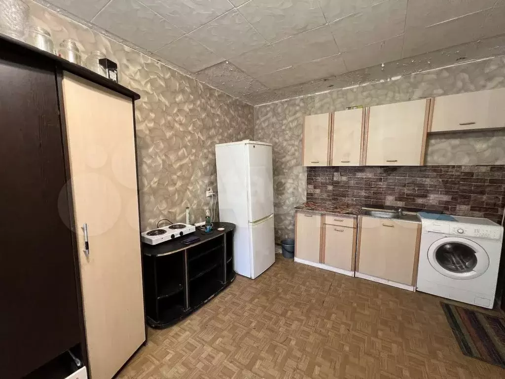 Комната 18 м в 1-к., 2/9 эт. - Фото 0