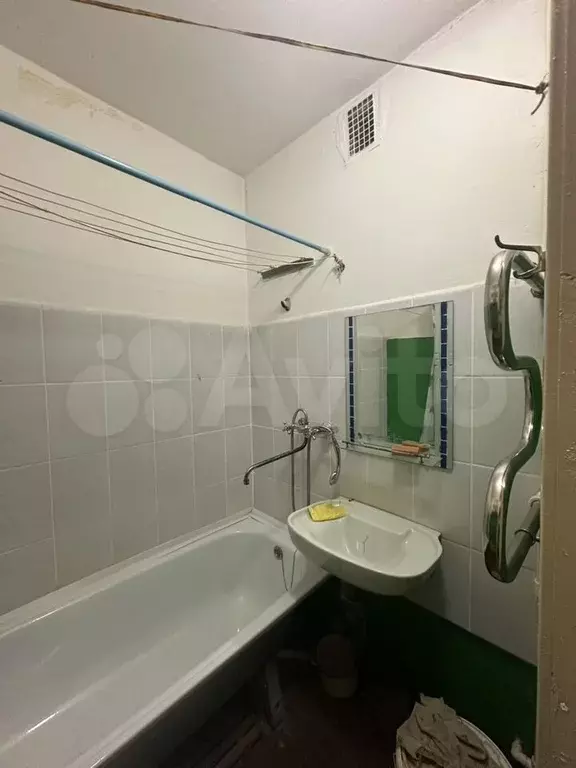 2-к. квартира, 50 м, 1/9 эт. - Фото 0