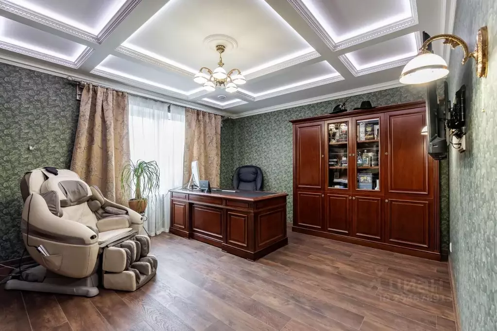 Дом в Санкт-Петербург пос. Левашово, просп. Карпова (320 м) - Фото 1