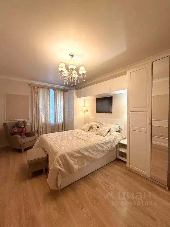 3-к кв. Санкт-Петербург ул. Есенина, 1к1 (97.0 м) - Фото 1