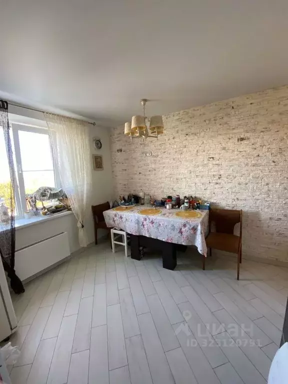 2-к кв. Волгоградская область, Волгоград Колосовая ул., 12 (70.7 м) - Фото 1