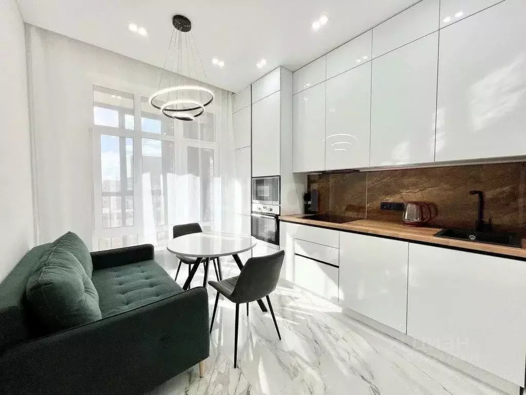 1-к кв. Татарстан, Казань ул. Алексея Козина, 9 (50.0 м) - Фото 2