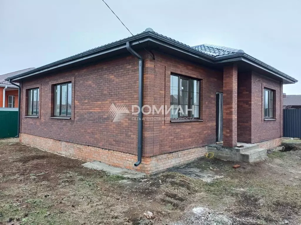 Дом в Ростовская область, Новочеркасск Сарматская ул., 250Б (100 м) - Фото 1