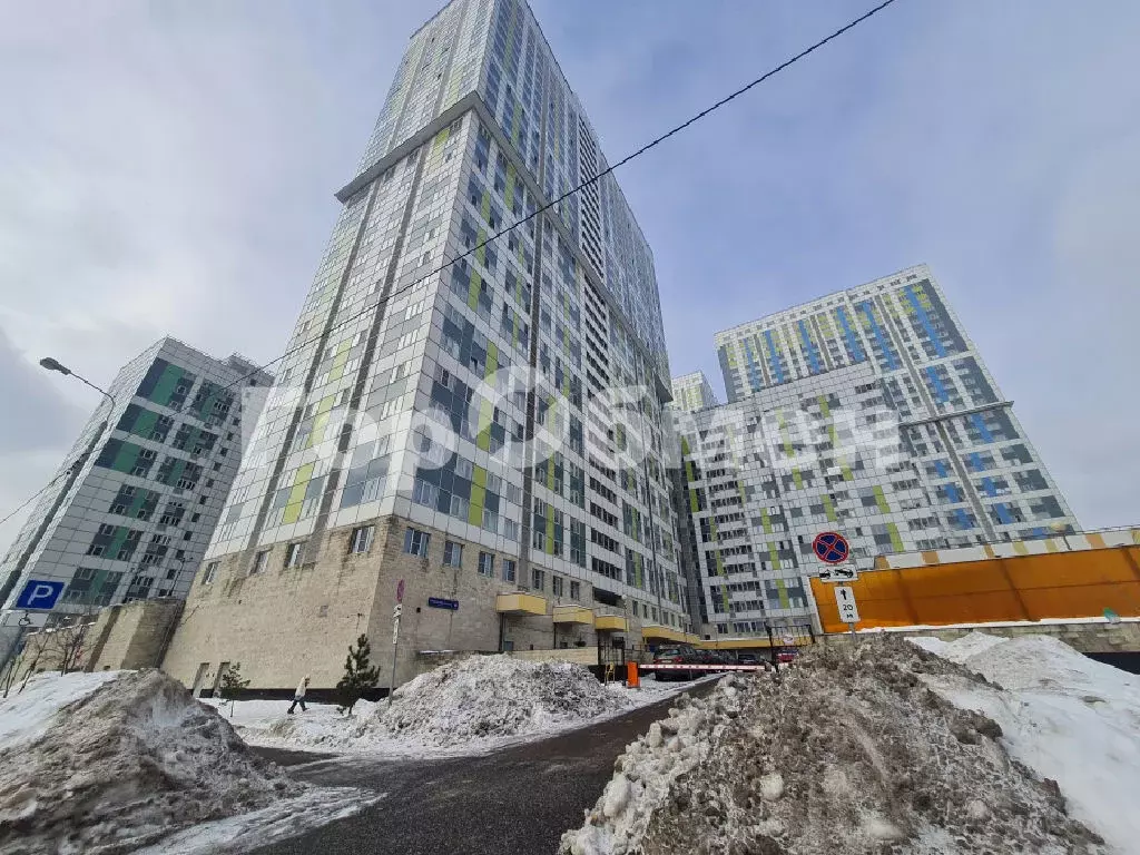 Продается 4-комнатная квартира - Фото 1