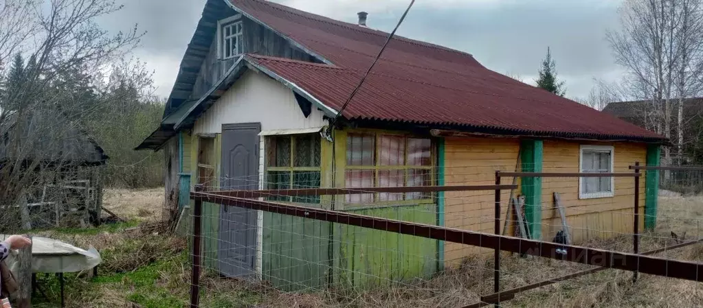 Дом в Ленинградская область, Киришский район, Будогощское городское ... - Фото 0