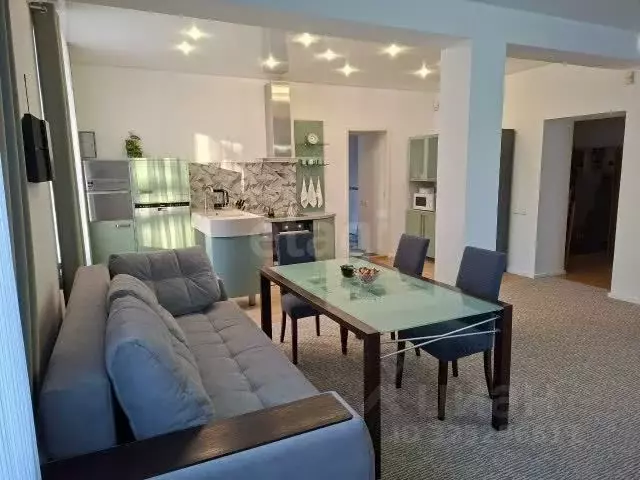 3-к кв. Башкортостан, Уфа ул. Октябрьской Революции, 7/1 (86.6 м) - Фото 1