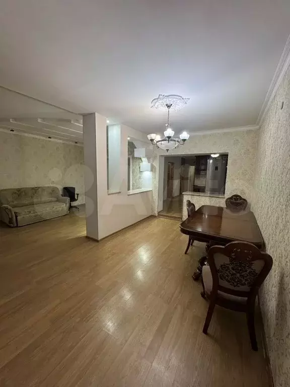 3-к. квартира, 100 м, 2/5 эт. - Фото 1