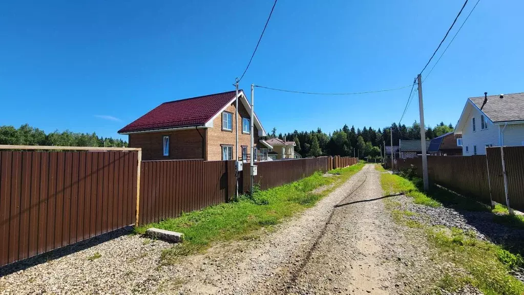 Участок в Московская область, Истра муниципальный округ, д. Крючково ... - Фото 2