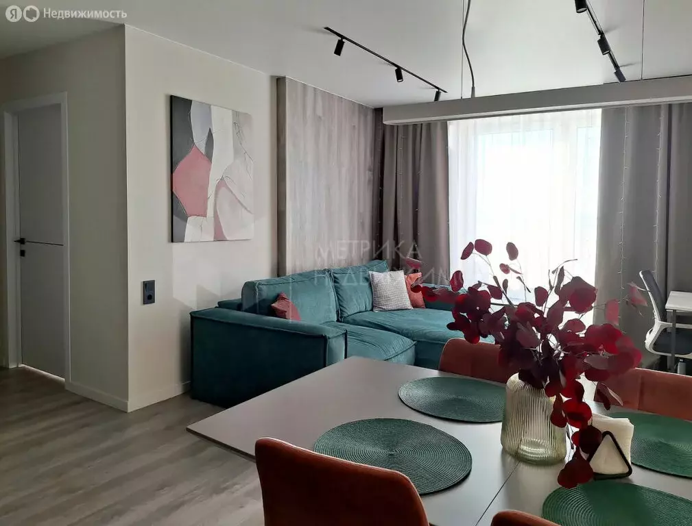 1-комнатная квартира: Тюмень, улица Братьев Бондаревых, 5 (45 м) - Фото 1