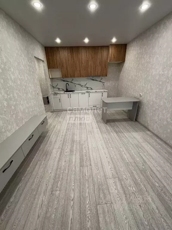 1-к кв. Тюменская область, Тюмень ул. Героев Космоса, 17 (34.8 м) - Фото 1