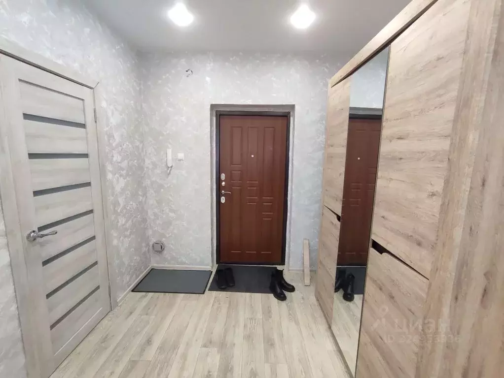 1-к кв. Тюменская область, Тюмень ул. 50 лет Октября, 75к2 (45.0 м) - Фото 1