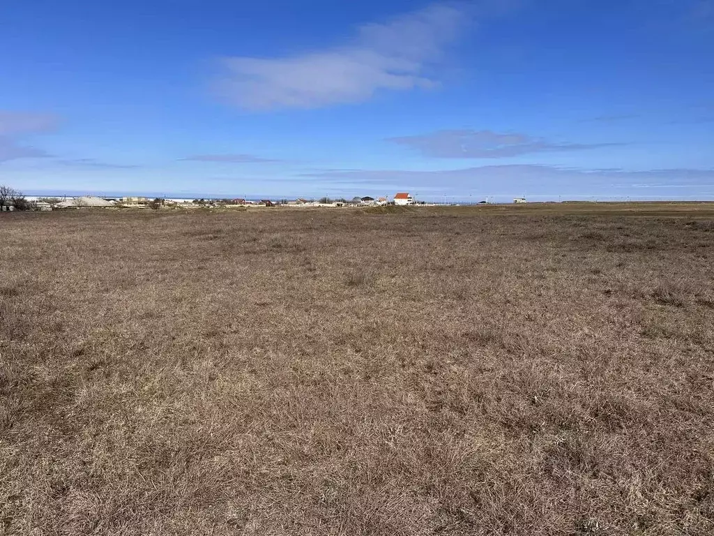 Участок в Крым, Ленинский район, Семисотское с/пос, с. Каменское  (6.0 ... - Фото 1