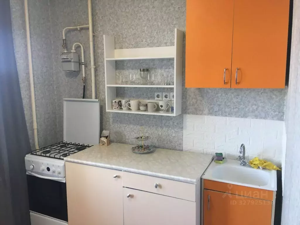 1-к кв. Псковская область, Псков Коммунальная ул., 70 (36.0 м) - Фото 1