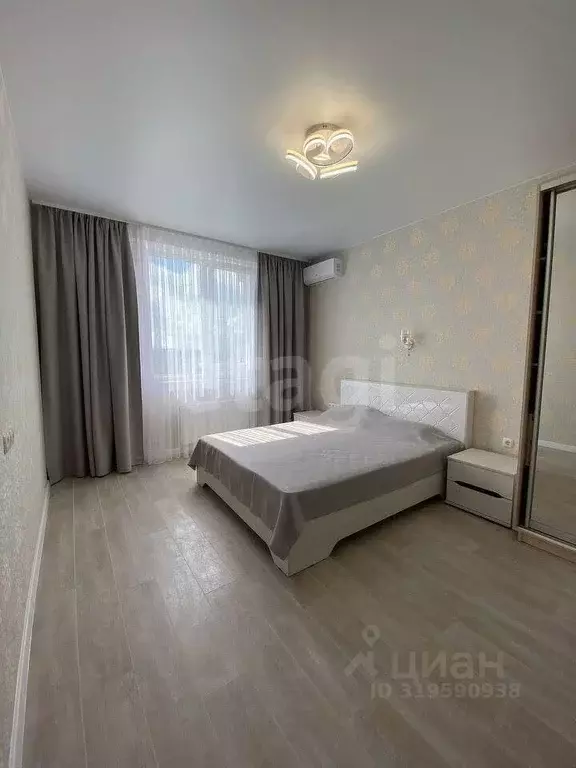 2-к кв. Крым, Симферополь ул. Батурина (63.0 м) - Фото 0