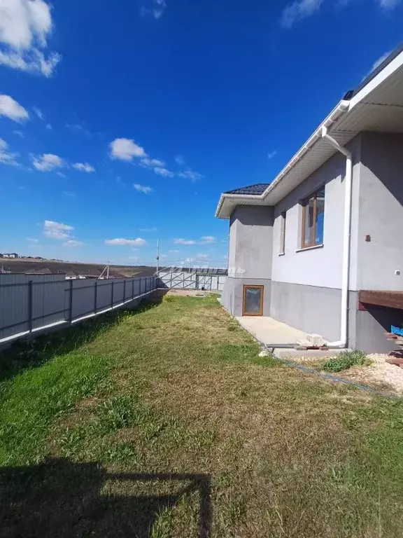 Дом в Крым, Симферополь ул. 22-я Коллективных Садов, 48 (100 м) - Фото 2