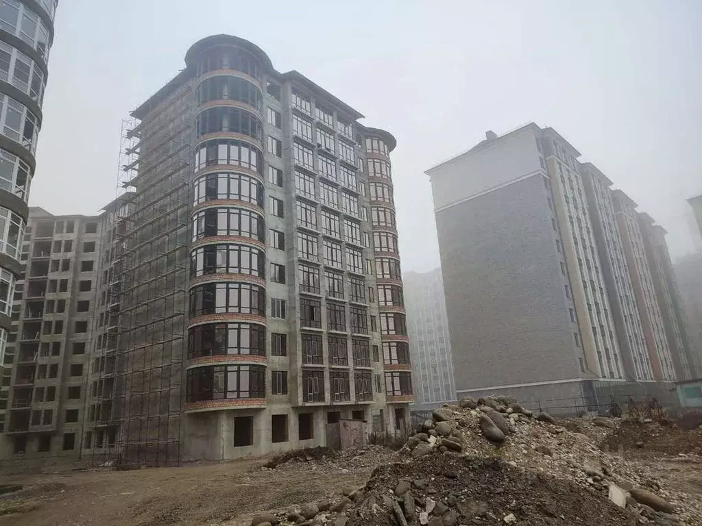 2-к кв. Кабардино-Балкария, Нальчик Мей мкр,  (74.0 м) - Фото 0