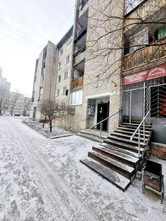 2-к кв. Хакасия, Абакан Торговая ул., 2/2 (49.0 м) - Фото 2