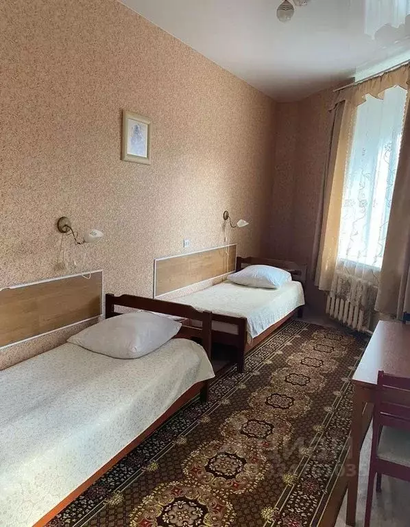 Комната Псковская область, Порхов Псковская ул., 1/15 - Фото 1