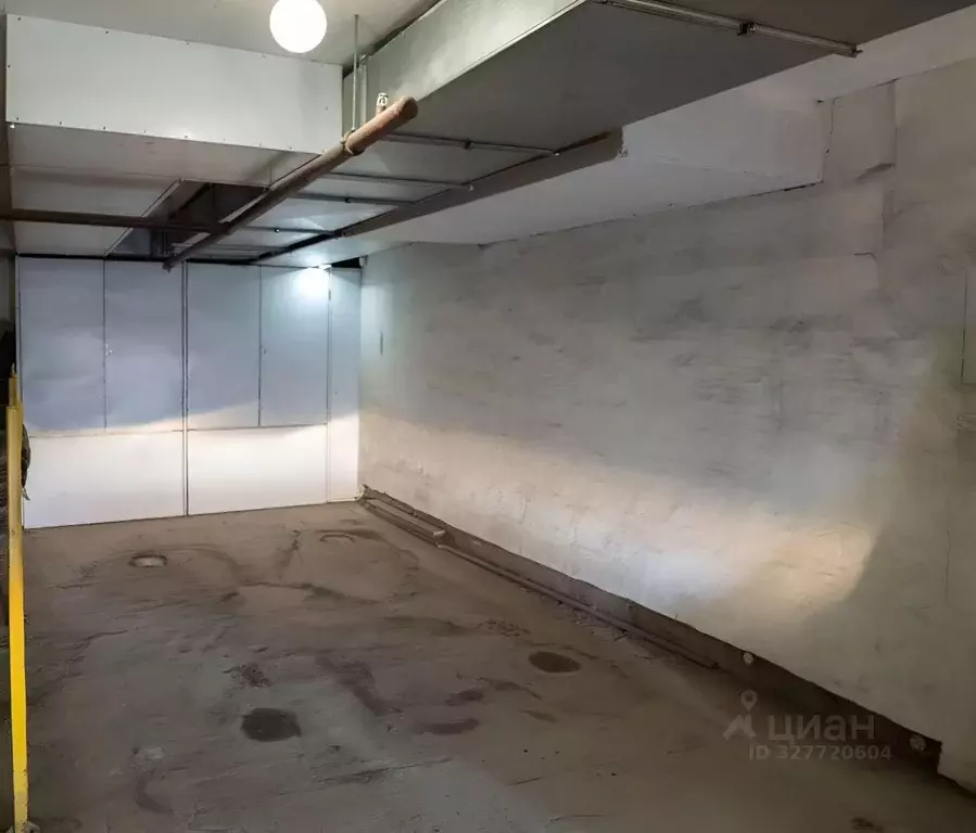 Гараж в Свердловская область, Екатеринбург ул. Вильгельма де Геннина, ... - Фото 1