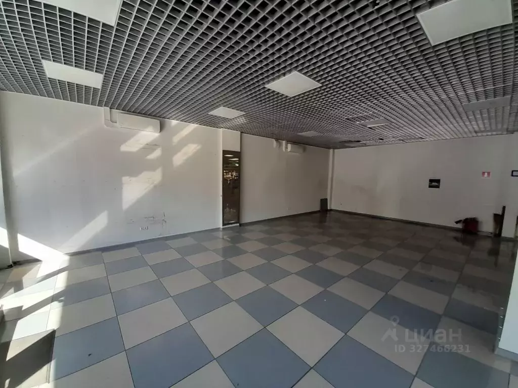 Помещение свободного назначения в Москва ул. 6-я Нововатутинская, 2 ... - Фото 1