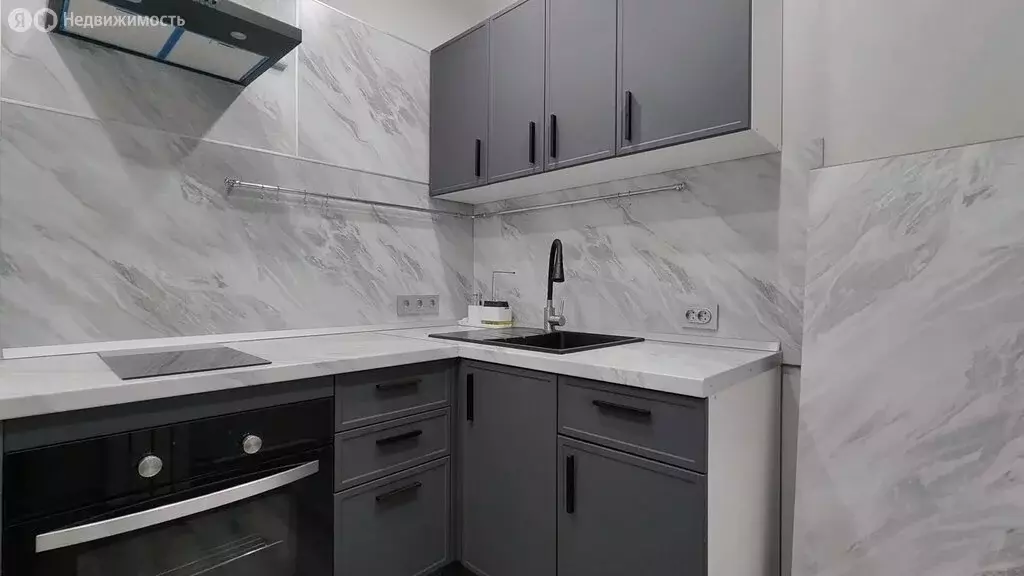 1-комнатная квартира: Шелехов, 18-й квартал, 45 (30 м) - Фото 1