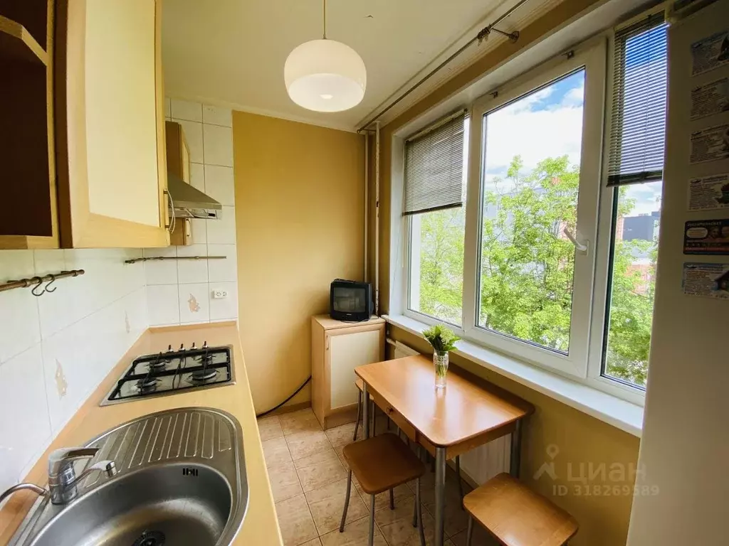2-к кв. Санкт-Петербург Пражская ул., 7К1 (45.0 м) - Фото 0