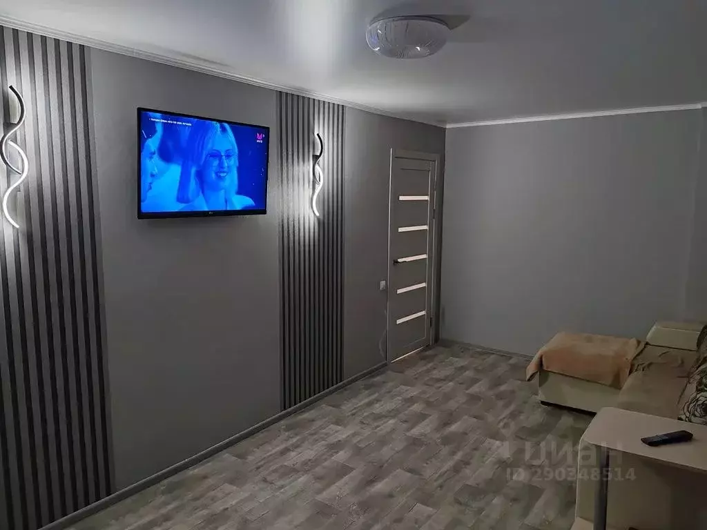 2-к кв. Алтайский край, Рубцовск Краснознаменская ул., 84 (45.0 м) - Фото 1