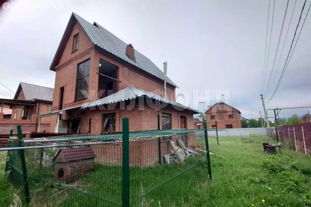 Дом в Новосибирск, Листопадная улица (202 м) - Фото 0