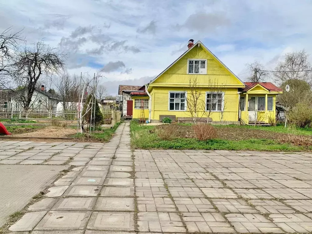 Дом в Ленинградская область, Гатчинский район, Тайцы городской поселок .,  Купить дом Тайцы, Гатчинский район, ID объекта - 50012143761