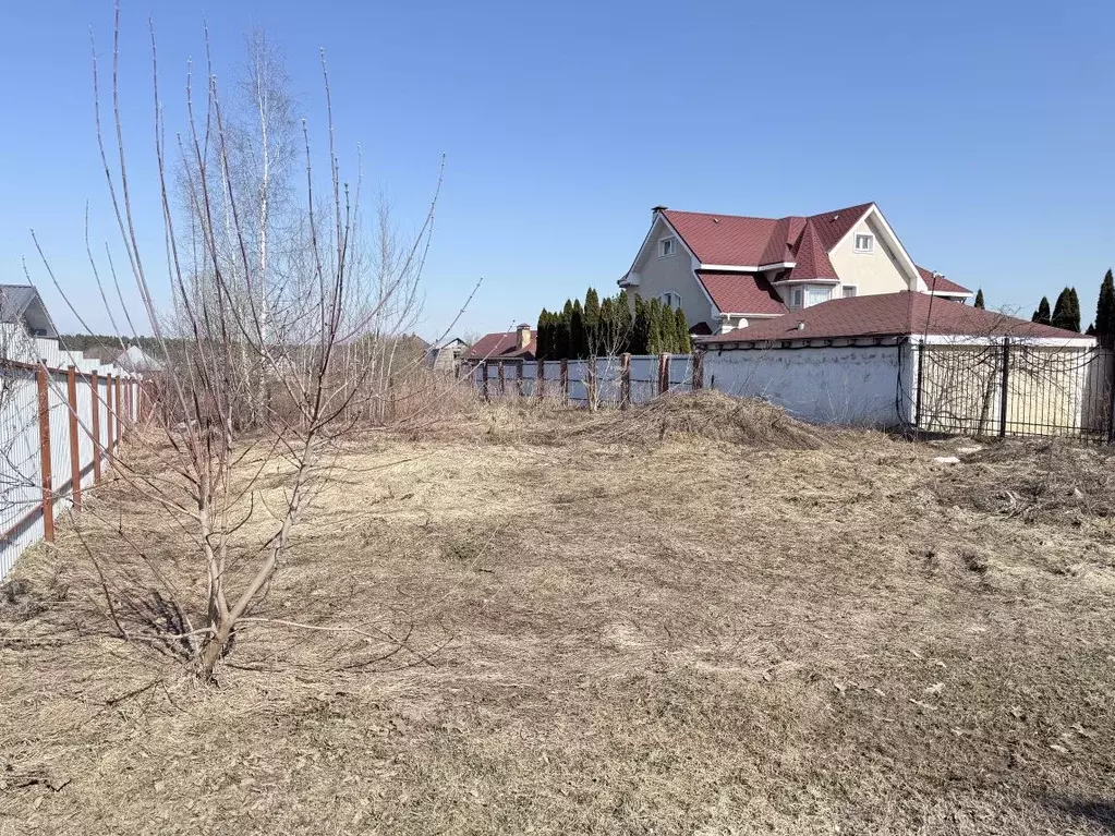 Участок в Московская область, Красногорск городской округ, д. ... - Фото 2