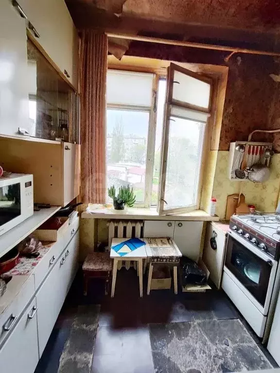 3-к кв. Ставропольский край, Кисловодск Советская ул. (48.8 м) - Фото 0