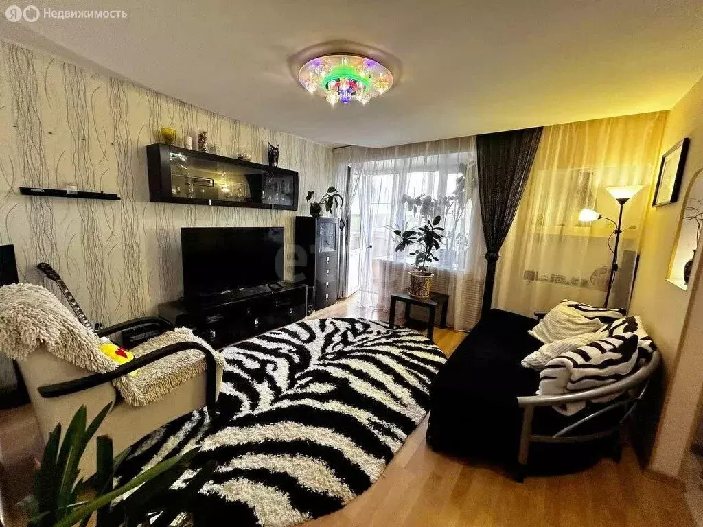 3-комнатная квартира: Гусь-Хрустальный, Торфяная улица, 15 (61.2 м) - Фото 1