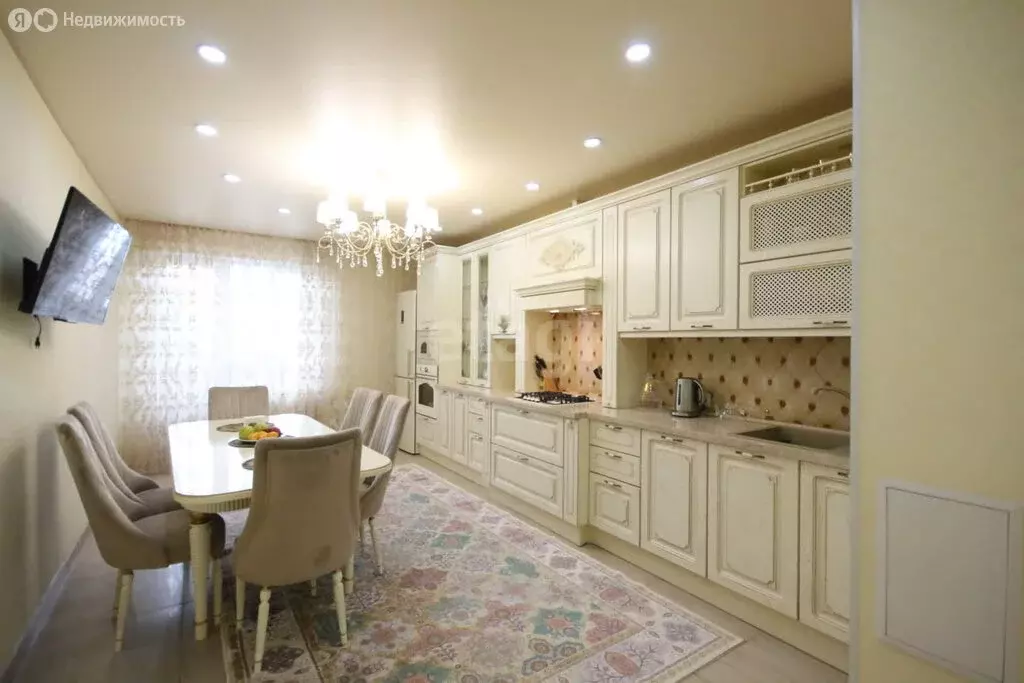 4-комнатная квартира: Новый Уренгой, район Южная Жилая Часть, ... - Фото 1