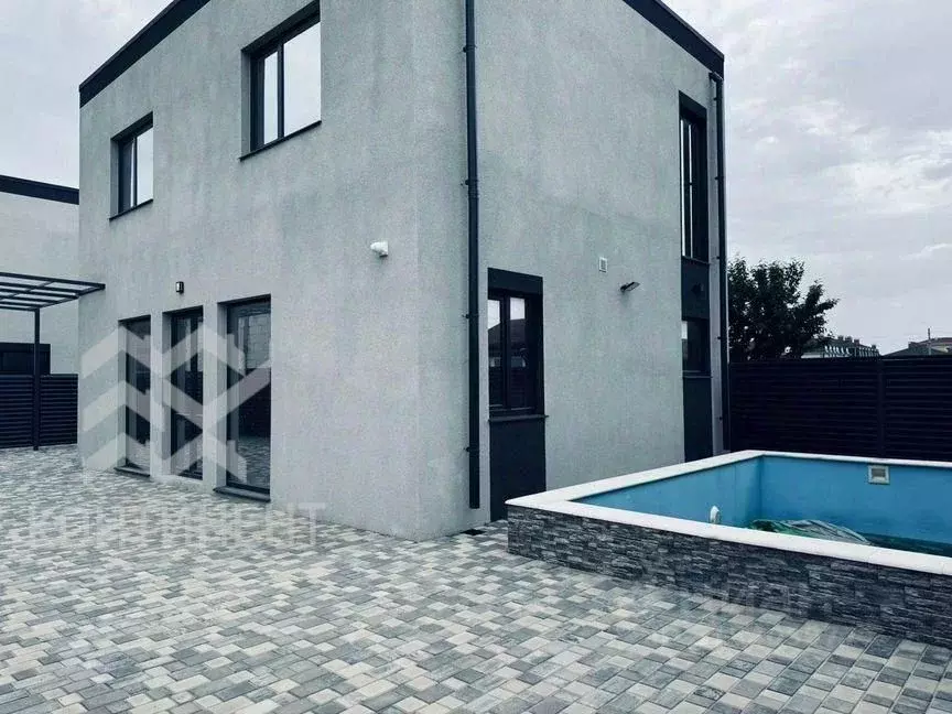 Дом в Крым, Евпатория городской округ, Заозерное пгт ул. ... - Фото 1
