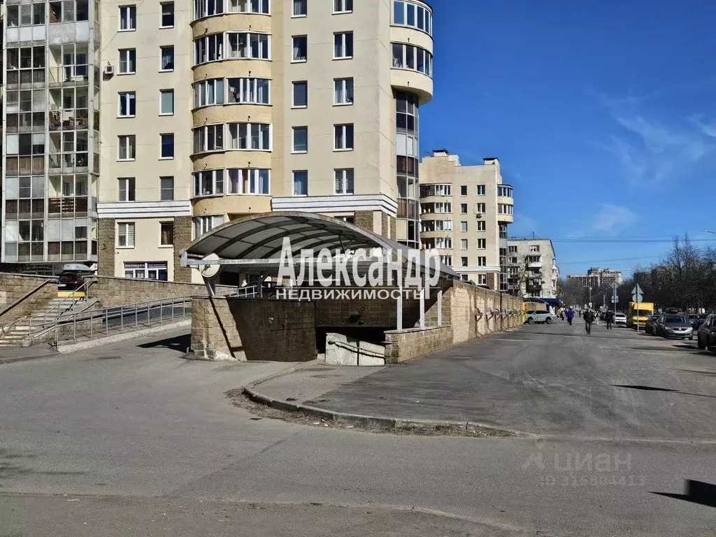 Гараж в Санкт-Петербург Ланское ш., 14к1 (16 м) - Фото 1