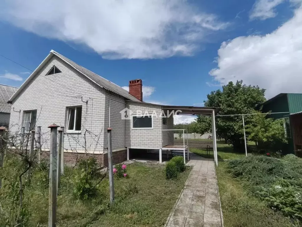 Дом в Белгородская область, Белгород ул. Никиты Лихарева, 24 (65 м) - Фото 1
