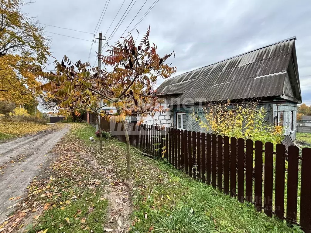 Дом в Брянская область, Навля рп ул. Заводская, 5 (69 м) - Фото 1