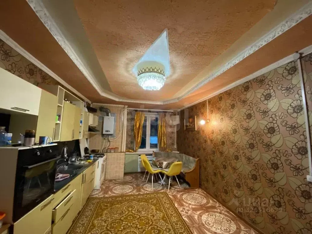 Дом в Смоленская область, Сафоново ул. Толстого, 9 (530 м) - Фото 1