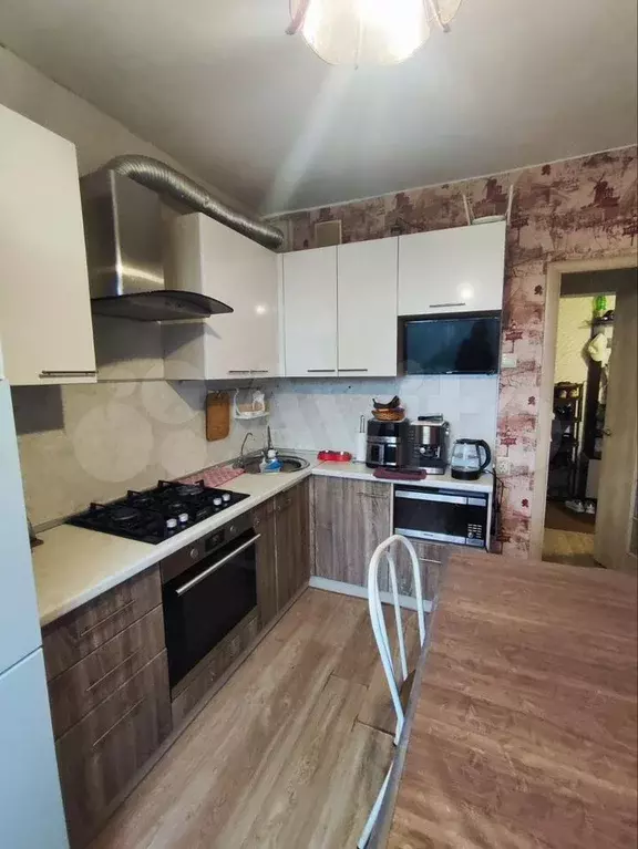3-к. квартира, 63 м, 9/9 эт. - Фото 0